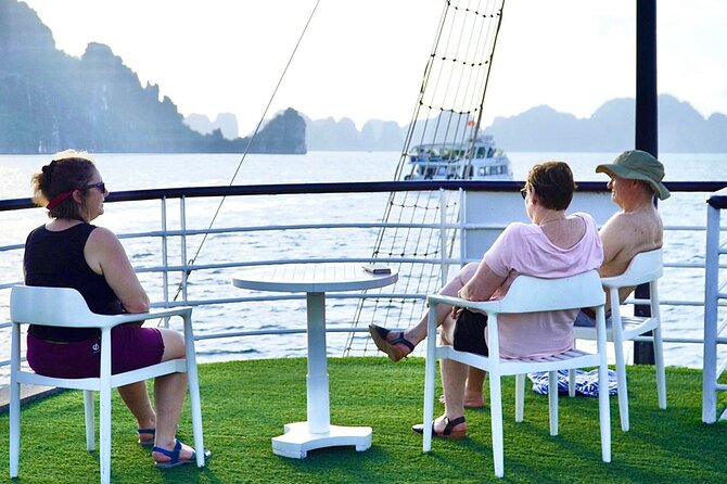 1 Day Halong Cruise Tour with Transfer and early return to Hanoi - Kayaking, bamboo boats, and water tunnels