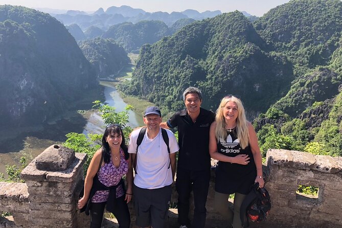 1 Day Luxury Tour in Bai Dinh, Trang An and Mua Cave From Hanoi - Lunch with local Ninh Binh dishes