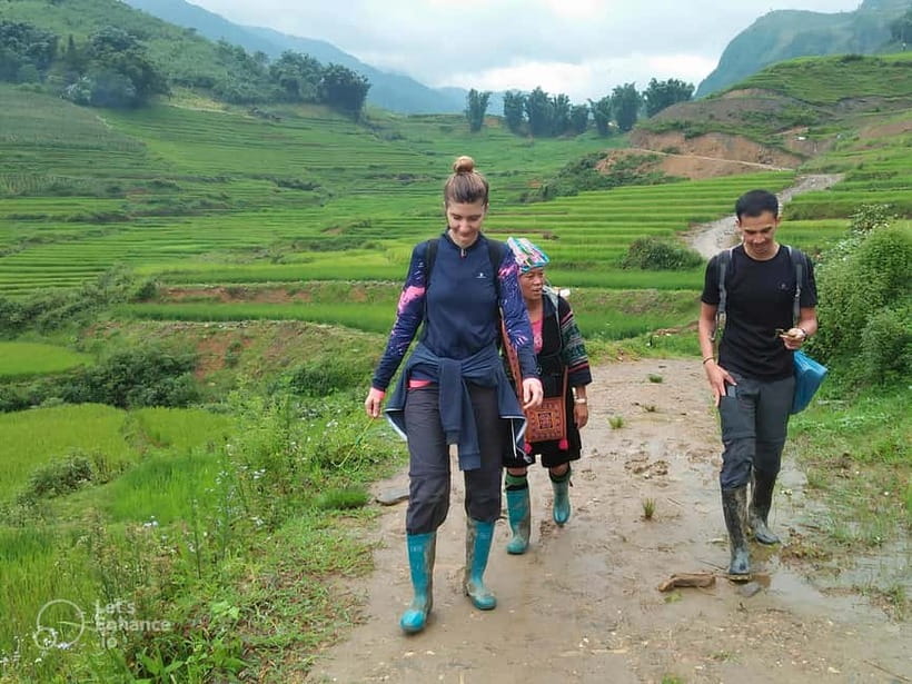 1-Day Sapa Long Trek - Rice Field Terrace, Ethnic Culture - 9:00 AM: From Sapa town to the first mountain ridge