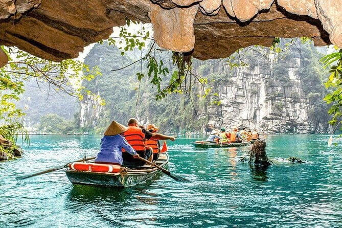10-Day Vietnam Itinerary | Discover Vietnam’s top attractions - Day 7: Hue through Hai Van Pass