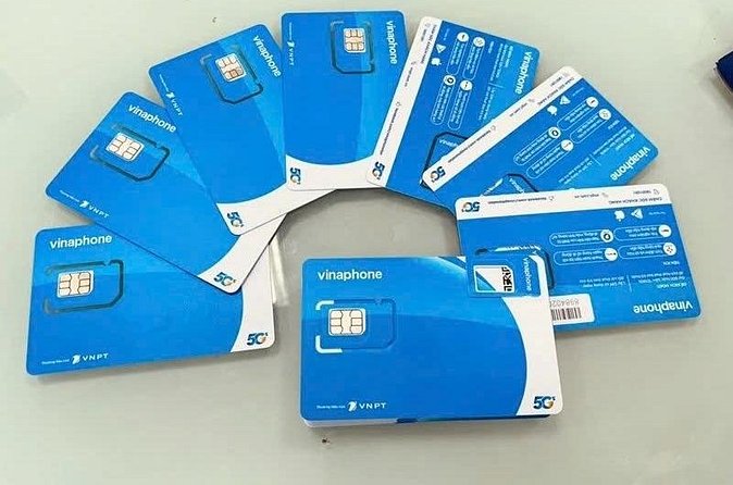 15 Days Unlimited 4G/5G Data Vietnam eSIM and Physical Card - The airport setup, from counter to connection