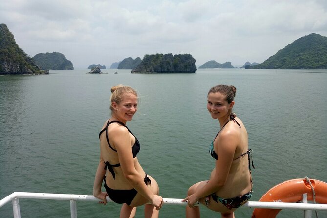 2-Day cruise in Lan Ha bay and Ha Long with plankton excursion - Local food and the small-boat atmosphere