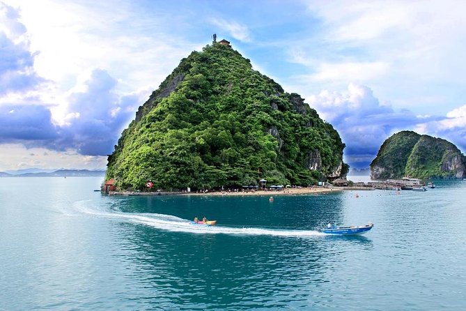 2-Day Explore Halong Bay On Cruise - Budget Cruise - Kayaking or bamboo boat on day two