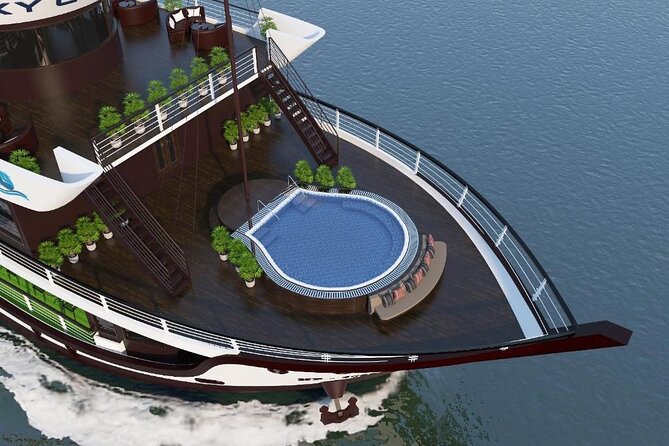2 Day Guided Cruise Tour in Halong Bay and Lan Ha Bay from Hanoi - Swimming near Lan Ha Bay’s natural lagoons