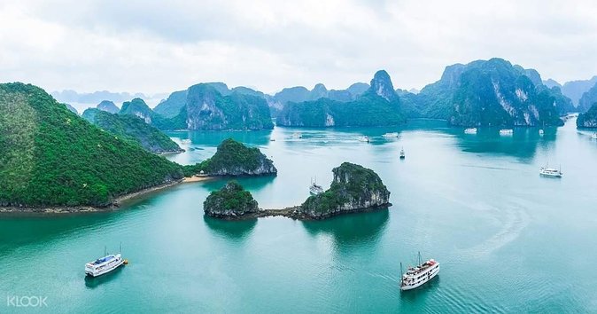 2-day Ha Long Bay Cruise included Transfer, Kayking and Swimming - Overnight in a three-star cruise cabin