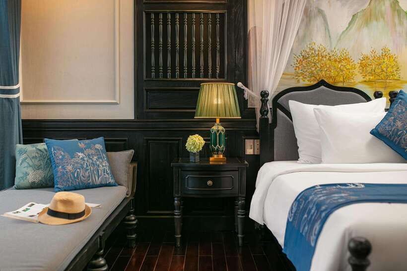 2-Day: Halong Lan Ha Bay 5 Stars Cruises w/Balcony & Bathtub - Sunset, cooking class, and a quiet anchorage