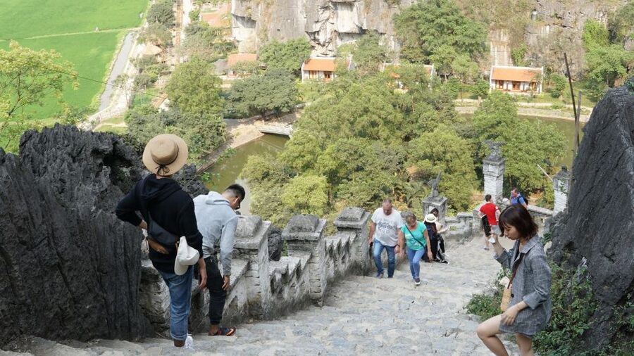 2 Day Ninh Binh: Hoa Lu/Bai Dinh- Trang An/Tam Coc- Mua Cave - What $189 includes, and what it does not