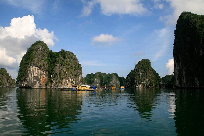 2 Days 1 Night Lan Ha Bay Adventure - Day one: leaving Cat Ba for the quieter bay