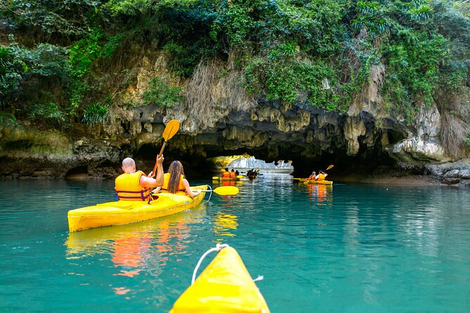 2 Days 1 Night Lan Ha Bay Adventure - Kayaking into Lan Ha Bay’s lagoon areas