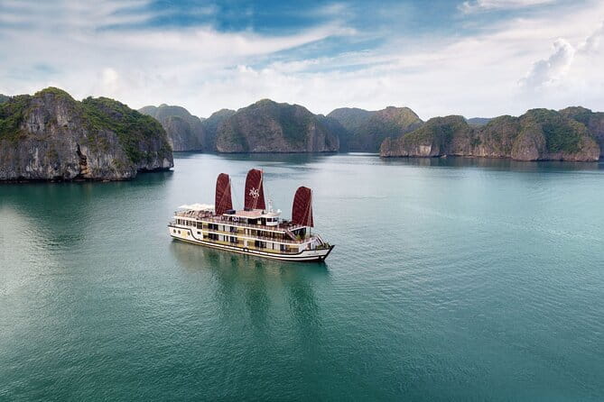 2 Days 1 Night Visit Lan Ha Bay - Classic 3 cabins cruise - Kayaking, swimming, and sunset on the water