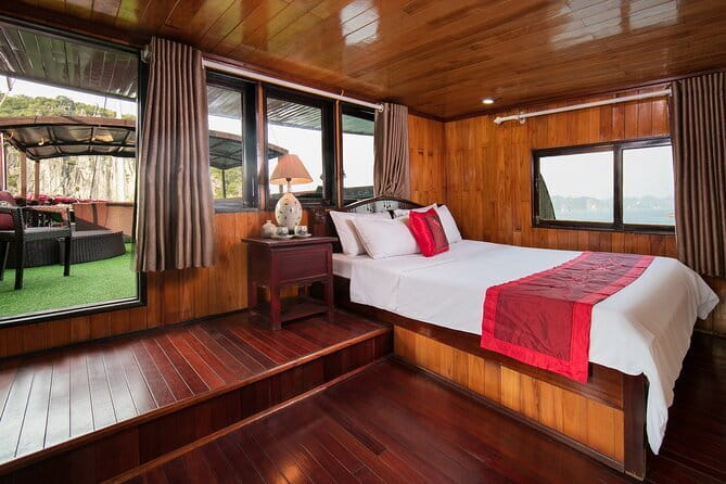2 Days 1 Night Visit Lan Ha Bay - Classic 3 cabins cruise - Dinner and a rare night activity