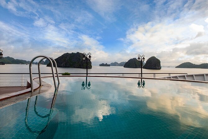 2-Days Aspira Cruise Tour around Hanoi- Halong- Lan Ha Bay - Day two: sunrise, tai chi, and Lan Ha Bay