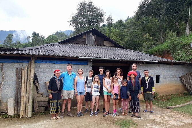 2 days authentic trekking tour in Sapa ( Homestay - Less touristy ) - Guides, local knowledge, and route changes