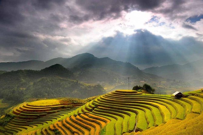 2 Days Sapa Trekking In Cat Cat And Ta Van Village From Hanoi - The overnight hotel and included meals