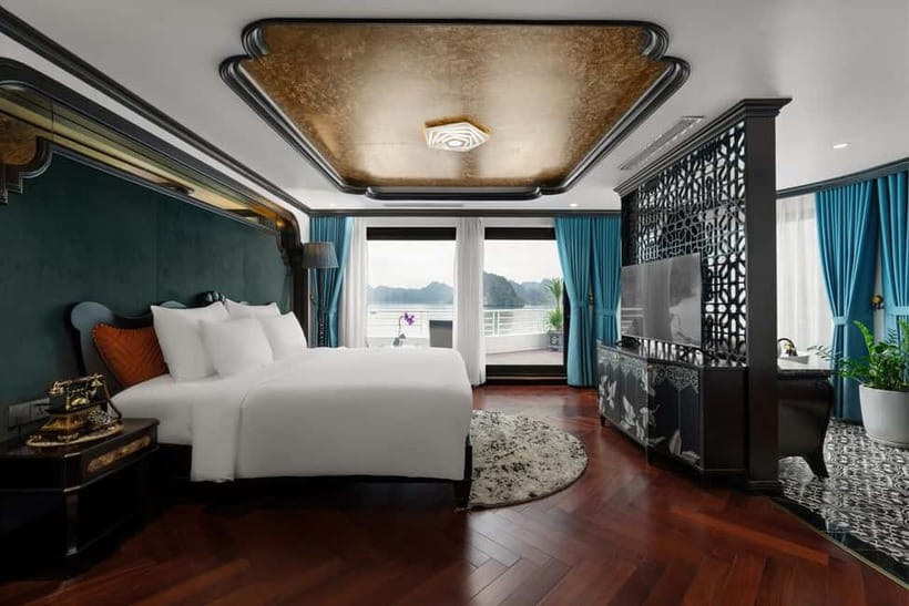 2D1N Halong Bay 6-Star Cruise: Fine Dining, Cave & Kayaking - Service, organization, and where the package can wobble