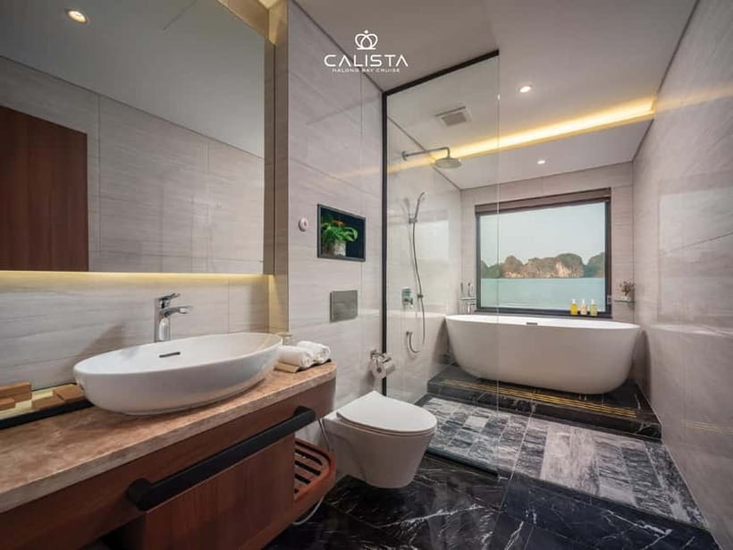 2D1N Halong Bay 6-Star Cruise: Fine Dining, Cave & Kayaking - Tai Chi before breakfast on the second morning