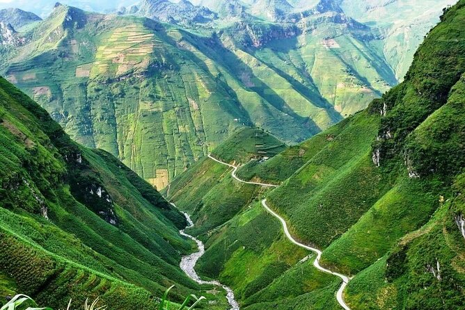 3-Day Ha Giang Loop Tour (small group with easy rider) - From Hanoi to the Road of Happiness