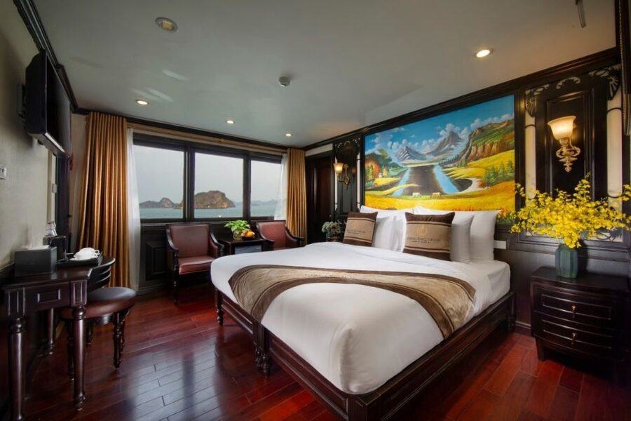 3 Day Hanoi - Ninh Binh - Halong Bay 5 Star Cruise & Balcony - Day 2: The long road to Ha Long Bay
