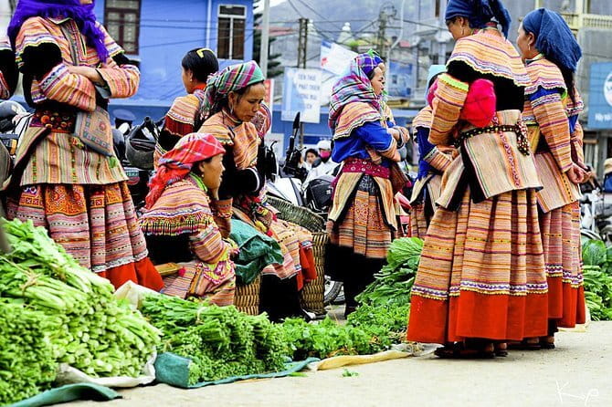 3-Day Private Ha Giang Loop Car Tour: Scenic Adventure from Hanoi - Why a car makes sense on the Ha Giang Loop