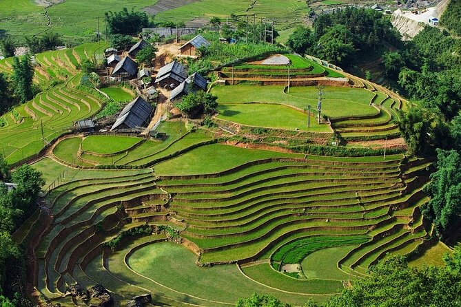 3-Day Trekking Adventure of Sapa from Hanoi - Stay Ta Van Village - Ta Van Village and the Two-Night Homestay