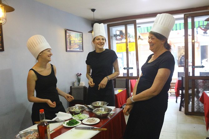 3 Dishes cooking + Egg Coffee bonus & Local Market Tour - Timing, group size, and practical details