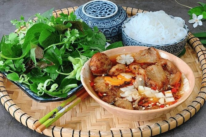 3 Hour Hanoi Street Food Tour by Walking, Motorbike or Cyclo - Why Hanoi’s Old Quarter works so well for a food tour