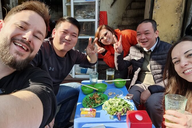3-Hour Shared Food Tasting Experience in Hanoi Old Quarter - Pho, Hanoi’s famous first taste