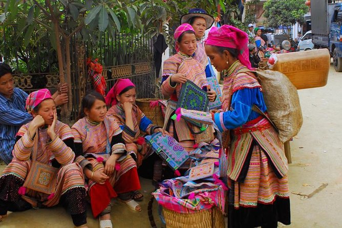 3-Night Sapa Trek and Homestay with Round Trip Transfer from Hanoi - Meals, timing, and the gaps to clarify