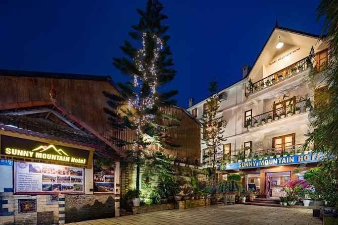 3D2N Sapa Trekking, Fansipan Legend Cable Car Ride - Day one: Hanoi to Sapa, then the 5-kilometer walk to Cat Cat
