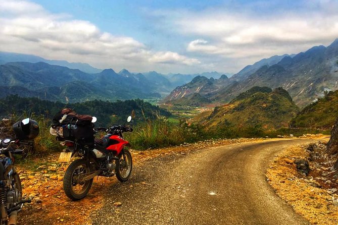 3D2N TOUR WITH EASYRIDERS 150cc (group 4-10Pax + private rooms) - Day 1: 120 kilometers from Ha Giang to Du Gia