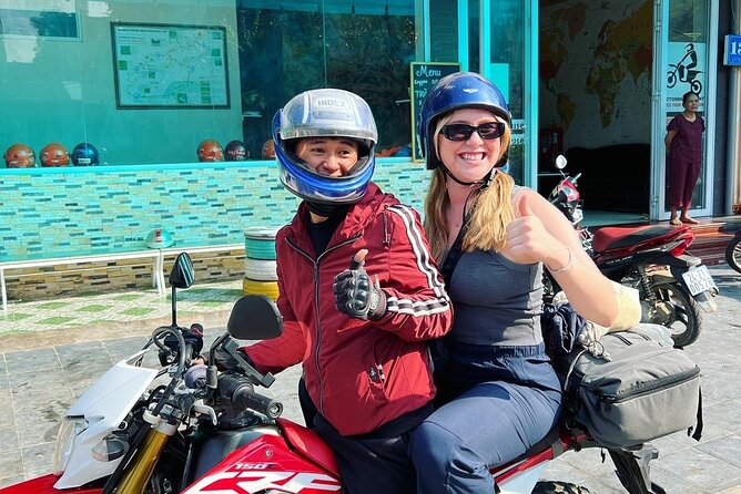 3D2N TOUR WITH EASYRIDERS 150cc (group 4-10Pax + private rooms) - What the drivers add to the trip