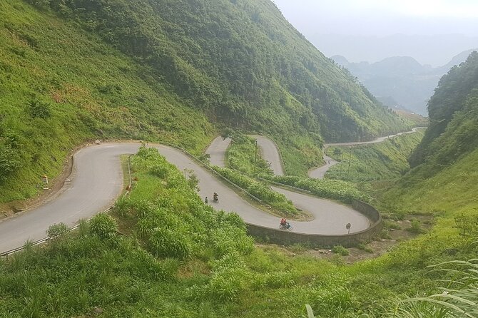 4 Days 3 Nights Ha Giang Easy Driving Motorbike Tours - The overnight transfer from Hanoi to Ha Giang