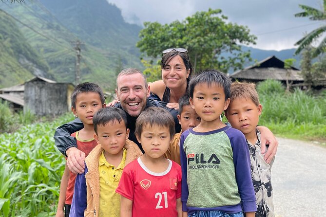 4 Days 3 Nights Ha Giang Loop Tour Small Group Local Tour Guide - Day 1: Quan Ba, Tham Ma Slope, and the H’mong King Mansion