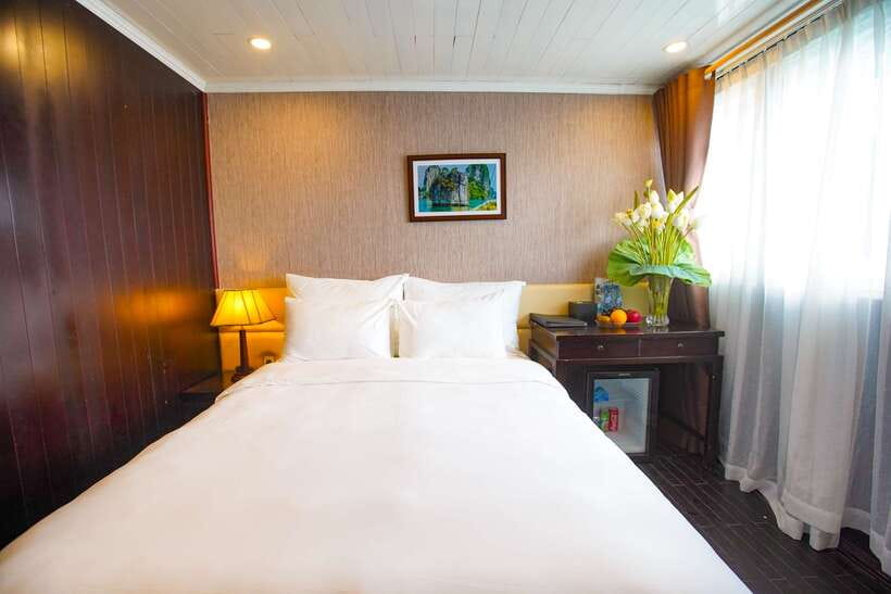 4-star Halong Paloma Cruise 2D1N Trip - Who should choose the Paloma Cruise?