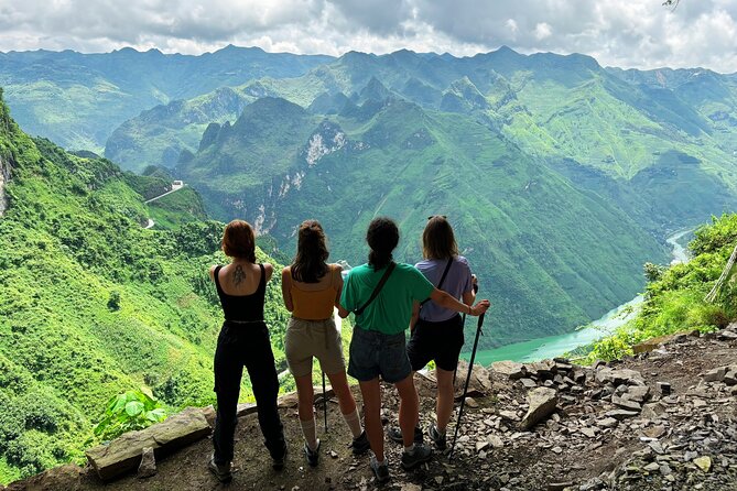 5 Day Ha Giang Loop and Cao Bang Discovery Tour - Day 3: Dong Van Market and the Ma Pi Leng choice