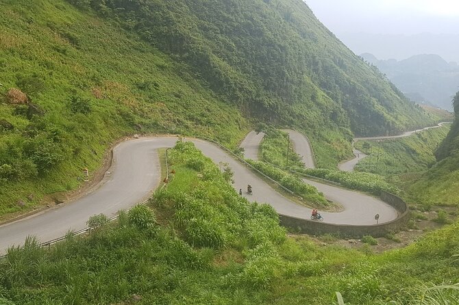 5 Days 4 Nights Ha Giang Easy Driving Motorbike Tours - Day 2: Du Gia, waterfalls, and the first mountain roads