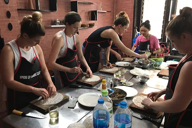 5 Traditional Dishes Hanoi Cooking Class with Market Trip - Should you book Apron Up Cooking Class?