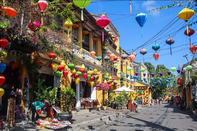 7 Days Explore Vietnam Trip - Day 1: Hanoi’s scholars, leaders, lake, and old lanes