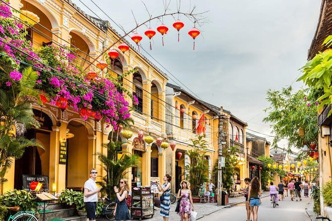 9-Day Vietnam Tour | Explore the North and Central | Top Packages - Lan Ha Bay gives you a night on the water