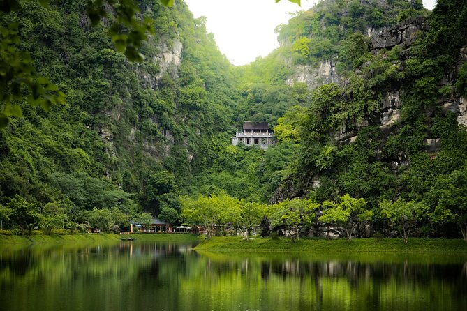 9 Days Beauty of Vietnam - Super save - Day 7: Flying to Ho Chi Minh City