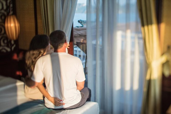 All inclusive Bhaya 2-Day Halong Bay Tour - Why an overnight cruise works better than a quick bay visit