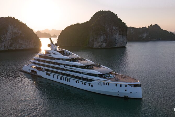ALL Inclusive: Halong Bay Overnight Luxury Cruise Collection - The guides and the value of organized planning