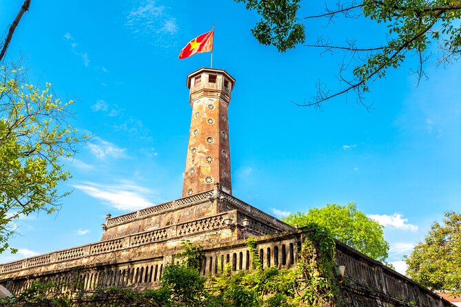 All Inclusive Hanoi Private Tour - Walking through the Old Quarter for two hours