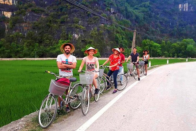 Amazing Luxury Hoa Lu Tam Coc 1 Day - Small Group Tour With Limousine bus - The limousine ride from Hanoi at 7:30 a.m.