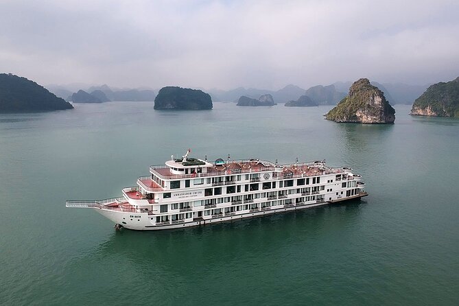 Ambassador Cruise - Heritage Ambassador in Halong Bay (2D1N) - Day one: lunch, limestone islands, and an evening aboard