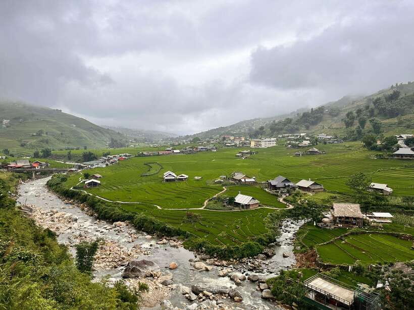 AUTHENIC 2D1N Trek & Bungalow Retreat with Dinh Hmong Family - Day one: Sapa to Y Linh Ho and the Muong Hoa Valley