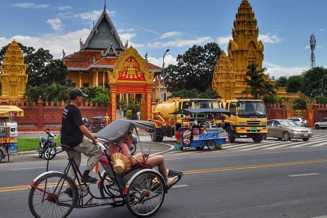 Authentic of Vietnam & Cambodia Tour - full package - Days 1 and 2: Hanoi streets and Hoa Lu temples
