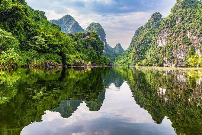 Bai Dinh - Trang An - Full day trip (private tour) - From Hanoi to Bai Dinh Pagoda