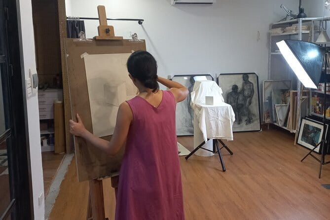 Beginner Painting & Drawing Class in Hanoi – Art Tutor Hanoi - A quiet change of pace in Tây Hồ