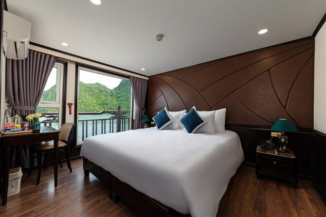 BEST Halong Bay Cruise 2 days 1 night - 5 stars - Ti Top Island for swimming and a hilltop view